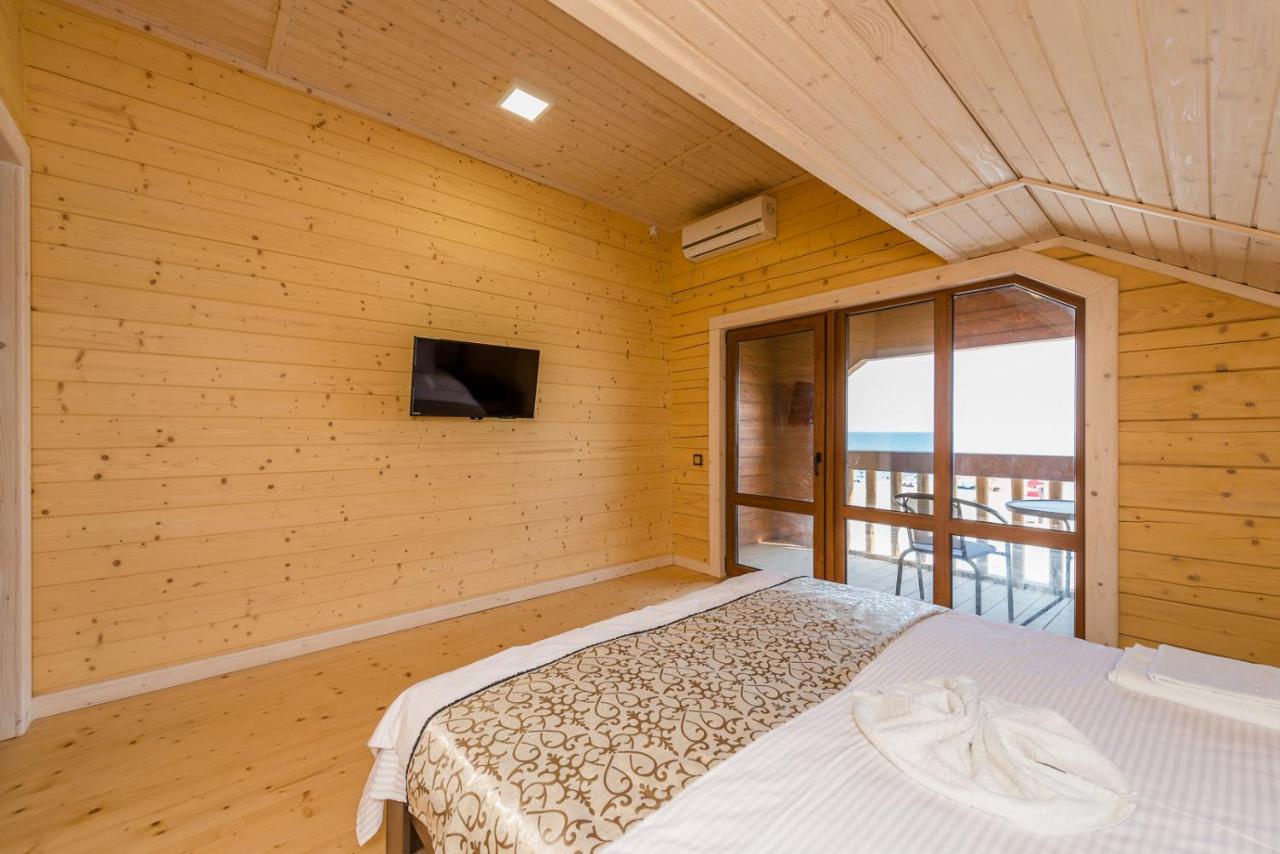 Пегас Hotel ซาลิซนีปอร์ต ภายนอก รูปภาพ