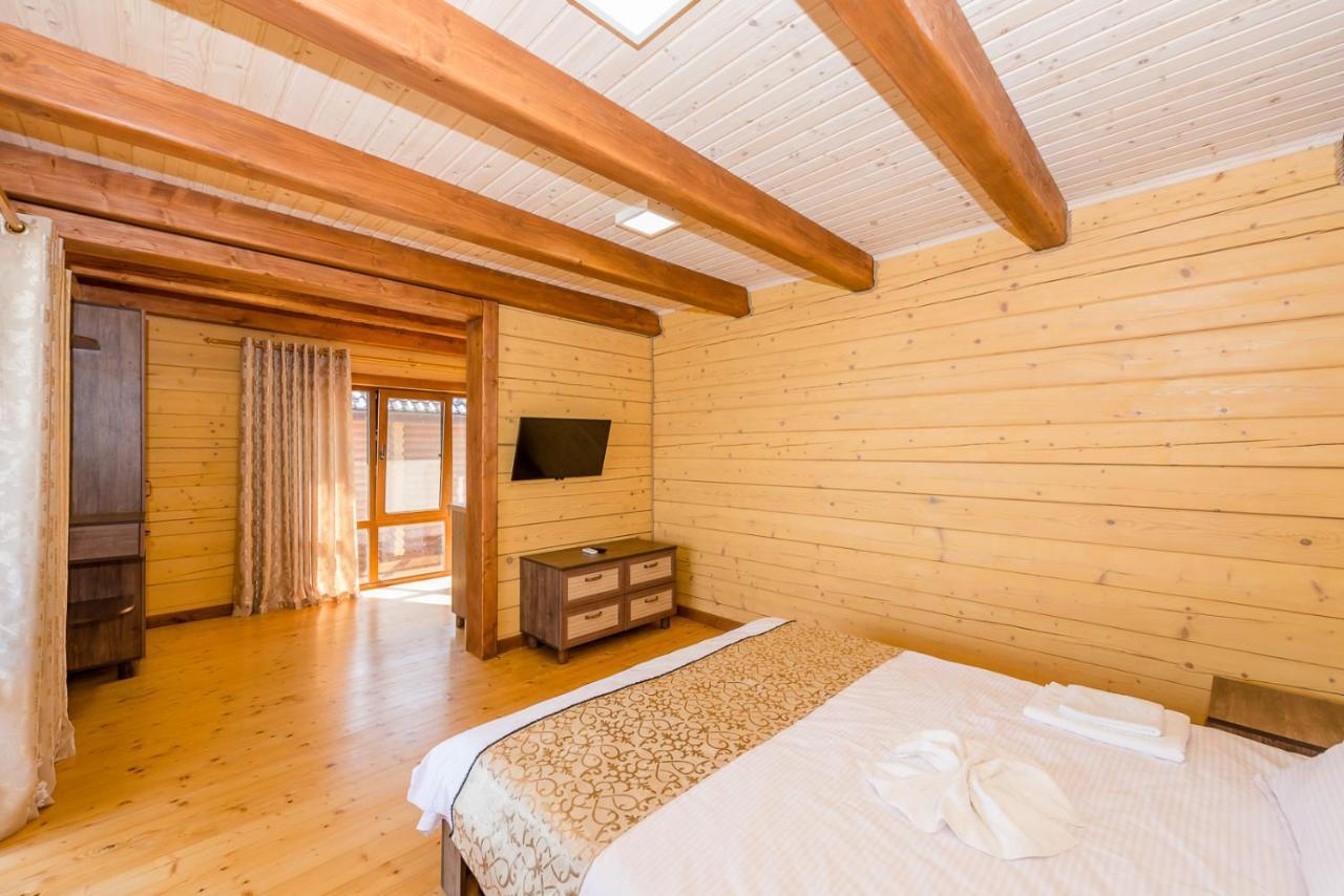 Пегас Hotel ซาลิซนีปอร์ต ภายนอก รูปภาพ