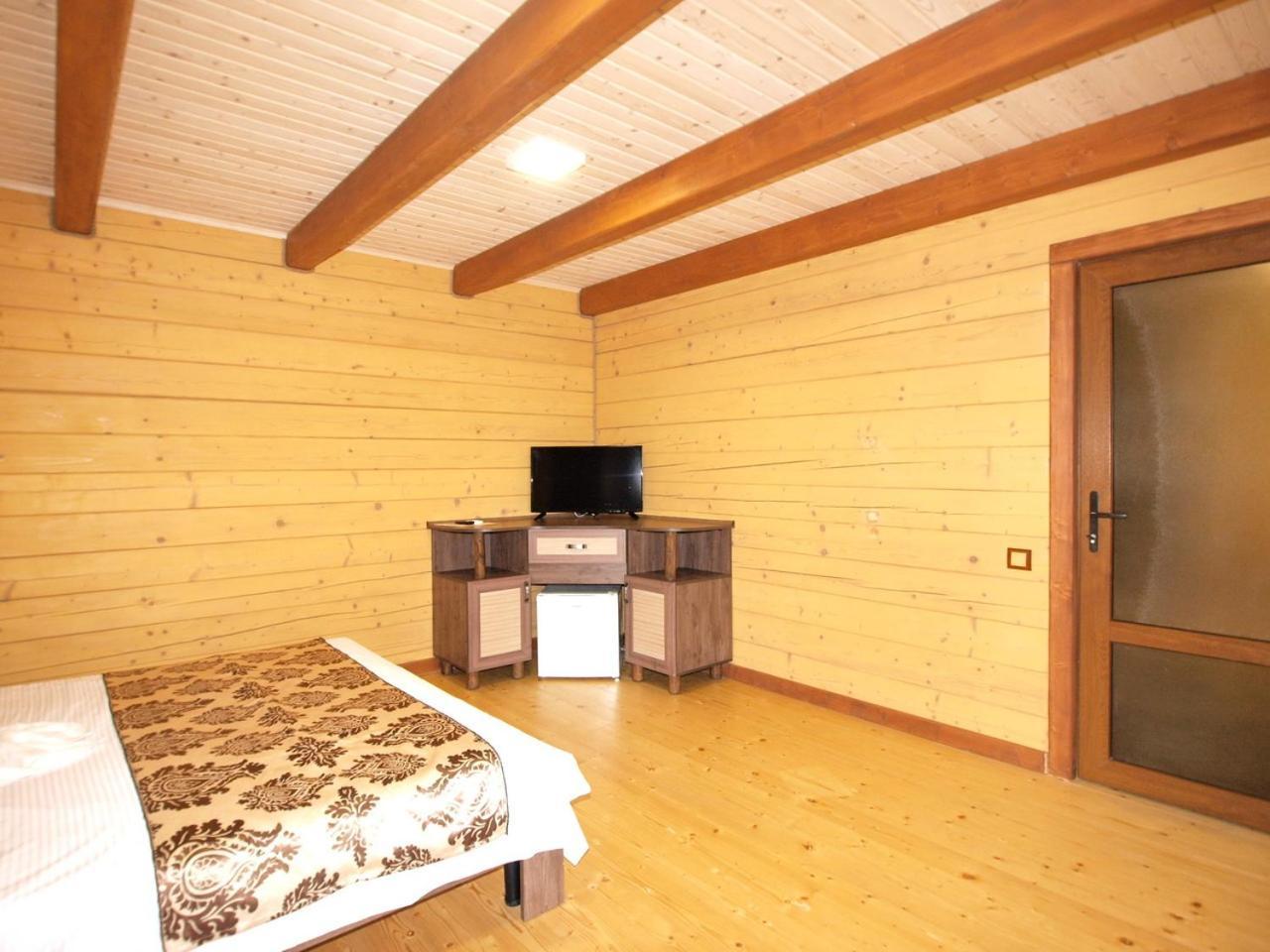 Пегас Hotel ซาลิซนีปอร์ต ภายนอก รูปภาพ