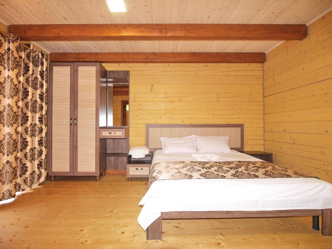 Пегас Hotel ซาลิซนีปอร์ต ภายนอก รูปภาพ