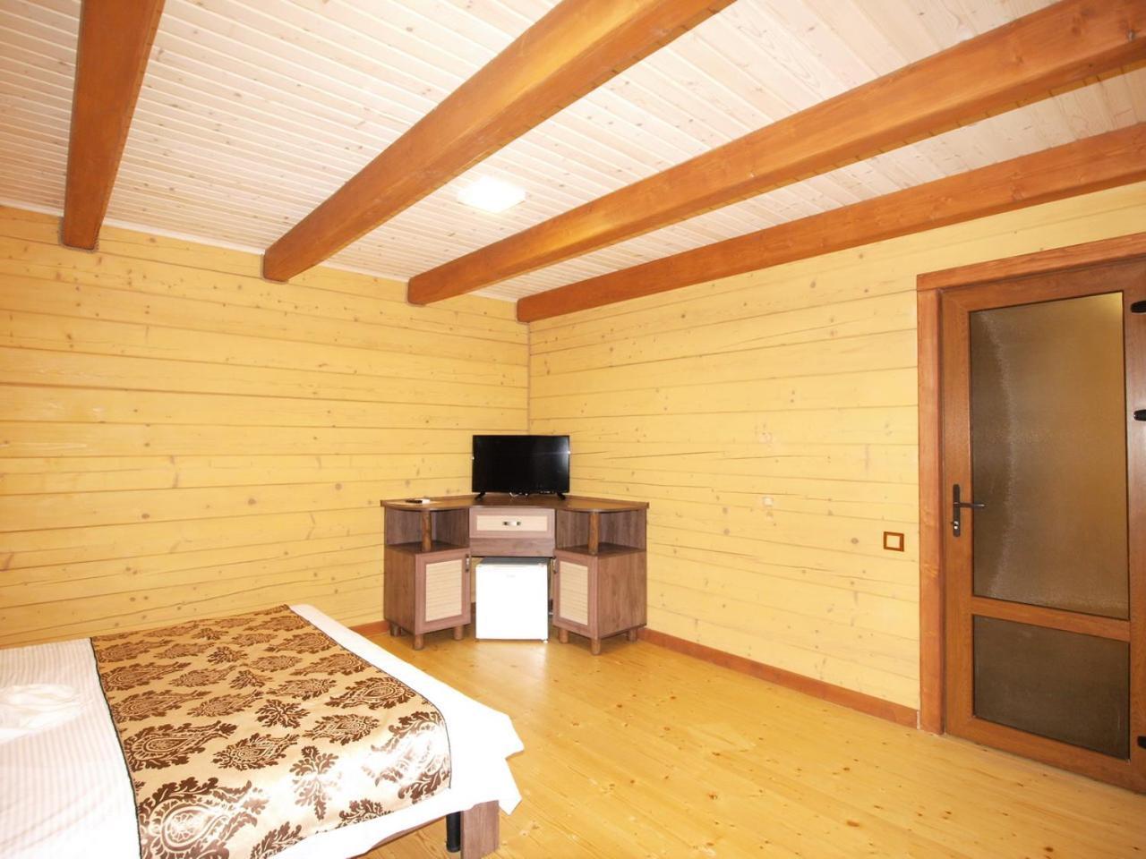 Пегас Hotel ซาลิซนีปอร์ต ภายนอก รูปภาพ