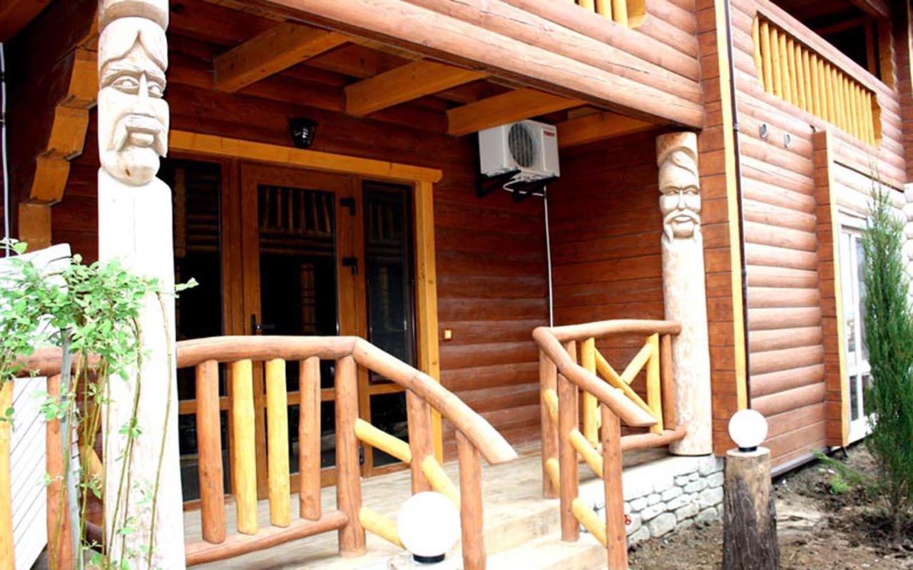 Пегас Hotel ซาลิซนีปอร์ต ภายนอก รูปภาพ