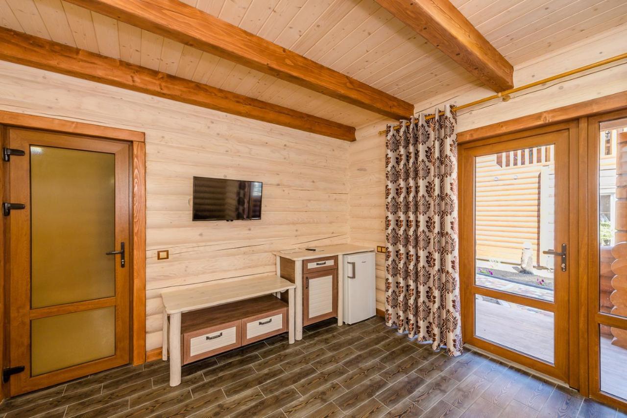 Пегас Hotel ซาลิซนีปอร์ต ภายนอก รูปภาพ